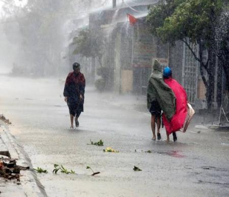 Ilustrasi hujan deras bisa mengguyur Pekanbaru dan sekitar (foto/int)